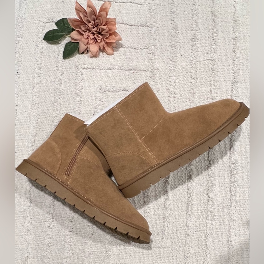 UNIVERSAL THREAD Tan Memory Foam Boots- Various Sizes - Picture 5 of 7